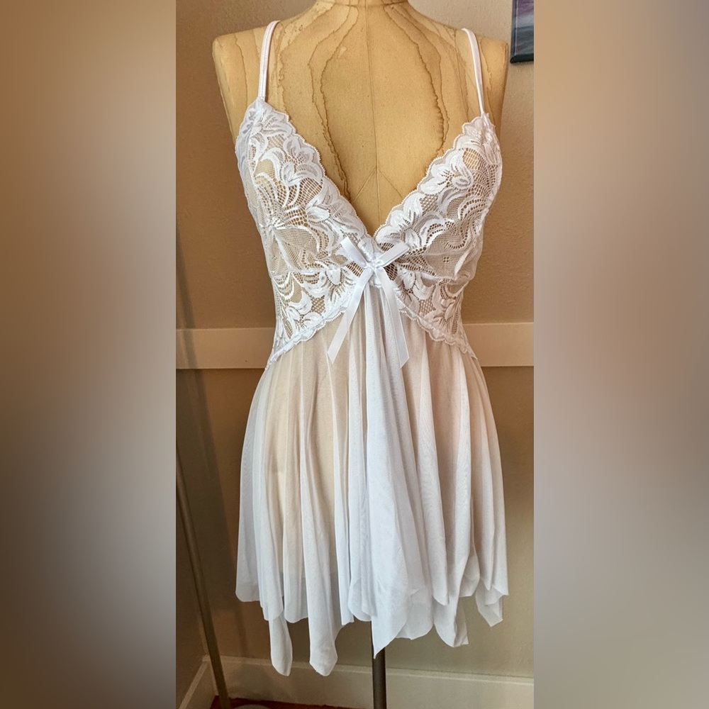 New Avidlove Elegant White Babydoll Lace Lingerie Set with Mesh Bag, Size Large